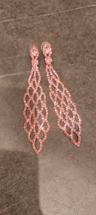 Orecchini pendenti rosa con strass