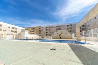Piso en alquiler en La Siesta - El Salado - Torreta en Torrevieja