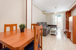 Piso en alquiler en Centro en Torrevieja