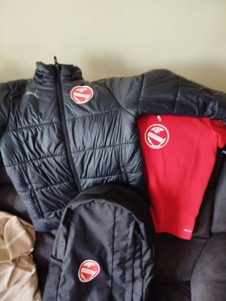 Conjunto Puma Chándal Rojo y Negro