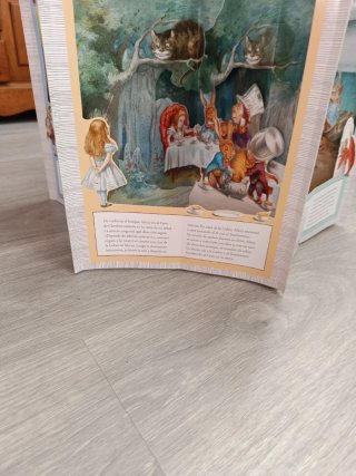 Alicia en el país de las maravillas libro carru...