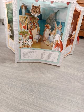 Alicia en el país de las maravillas libro carru...