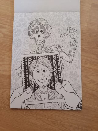 Arteterapia Coco Disney Pixar ·Libro para colorear