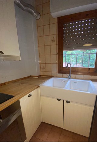 Cocina completa madera y cristal