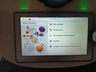 Thermomix TM6 con 2 jarras y accesorios