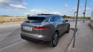 Jaguar F-Pace 2017