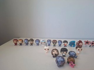 Colección Huevos Kinder Stranger Things