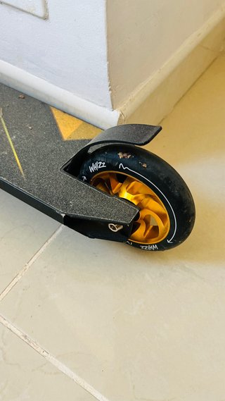 Patinete de piruetas para adolescente