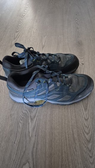Zapatillas trekking Quechua azul/gris