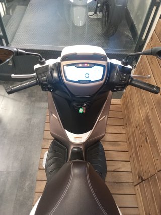 Piaggio Medley 125 Scooter