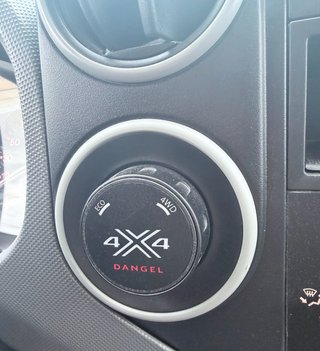 Peugeot Partner Peugeot Partner 4x4 Dangel Standard 600kg BlueHDi 96kW