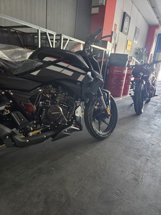 Morbidelli F 125 Naked Negra