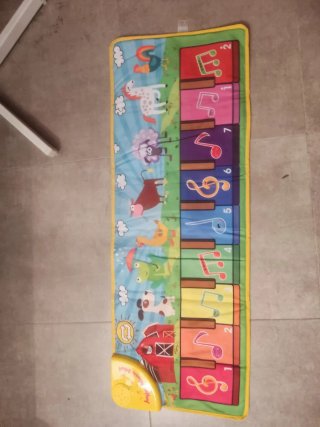 Gimnasio de madera Bebe y Alfombra Piano Musical