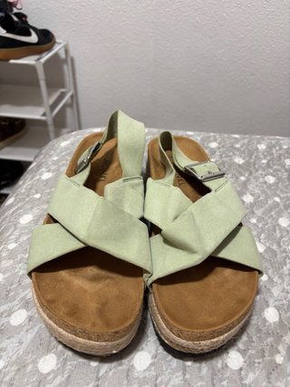 Sandalias Monki verdes