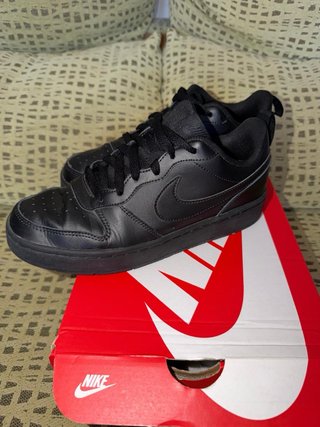 Nike Court Borough Low 2
