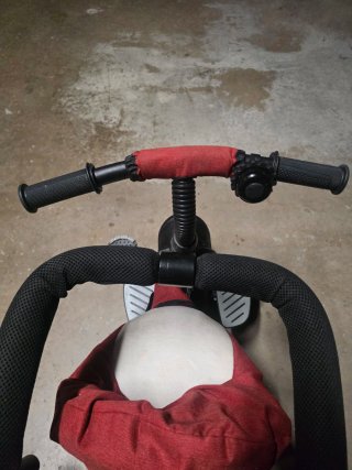 Triciclo para bebés y niños HOMCOM