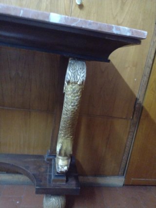 Recibidor antiguo mármol y madera