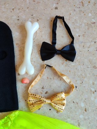 Conjunto diferentes piezas para disfraz - fiesta