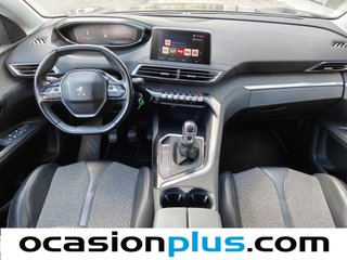 Peugeot 5008 PureTech 130 S&S Allure 96 kW (130 CV)