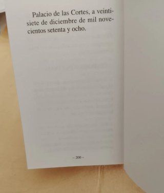 Constitución Española en miniatura