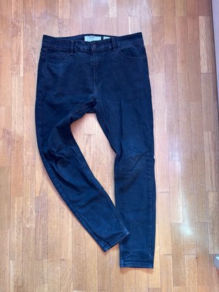 Pantalón vaquero negro