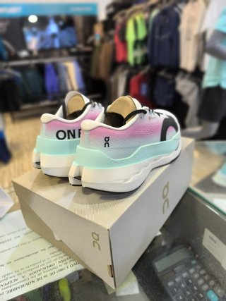 Zapatillas On Cloudboom Max Mujer