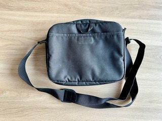 Bolso bandolera Eiger negro