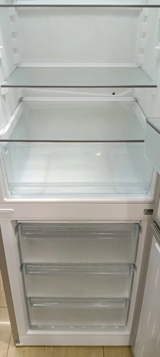 NEVERA COMBI MIELE NO FROST ENERGÍA A+