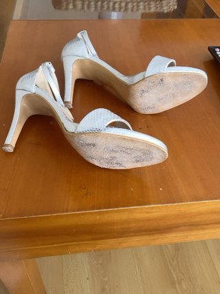 Sandalias Lodi Tacón Plateadas Talla 38
