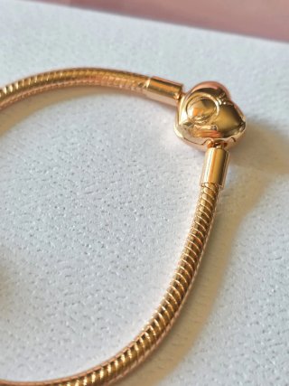 Pulsera Pandora Corazón Familia Oro