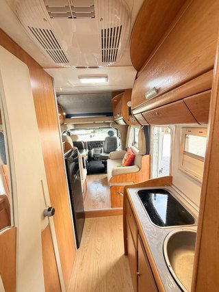 Autocaravana NACIONAL GARAJE XXL 5 plazas