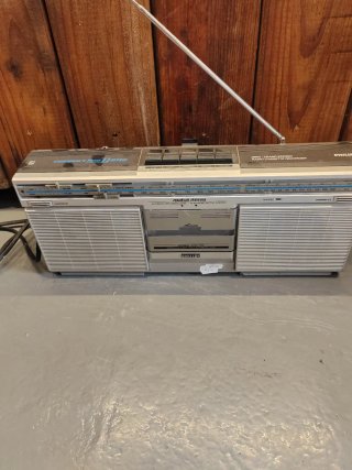 Radio Cassette Philips D8112