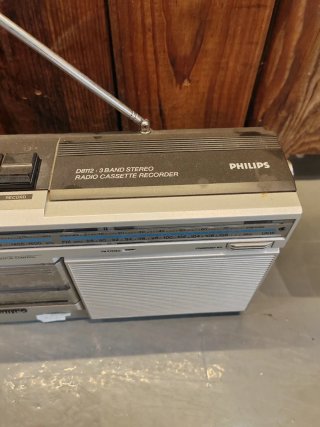 Radio Cassette Philips D8112