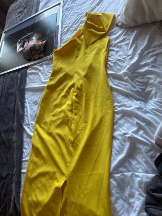 Vestido de fiesta amarillo