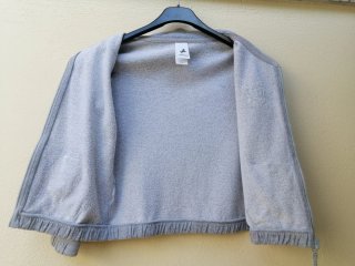 Sudadera gris con cremallera para niñ@ de 7 años