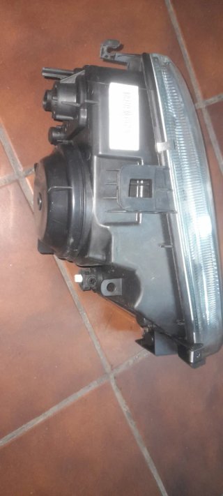 Faro Delantero Derecho Renault Megane 1996