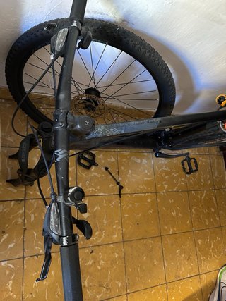 Bici Montaña Carrera Vengeance XL-precio negociabl