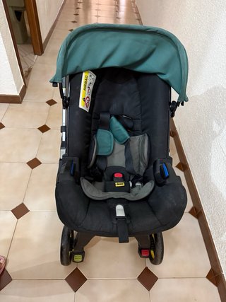 Silla de coche y carrito Doona + sistema isofix