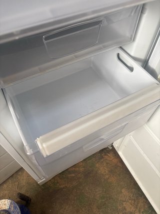 Congelador vertical Indesit