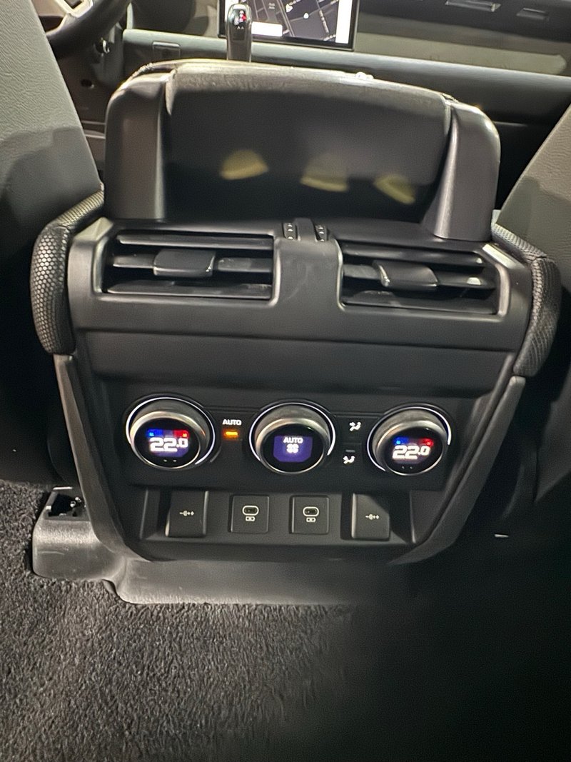 Land Rover Defender 2021, foto 9