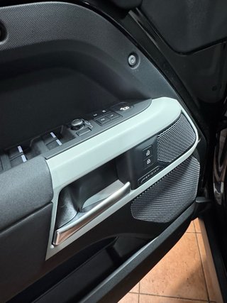 LAND ROVER DEFENDER 2021