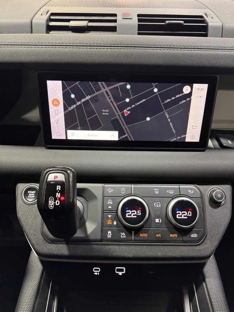 Land Rover Defender 2021, foto 15