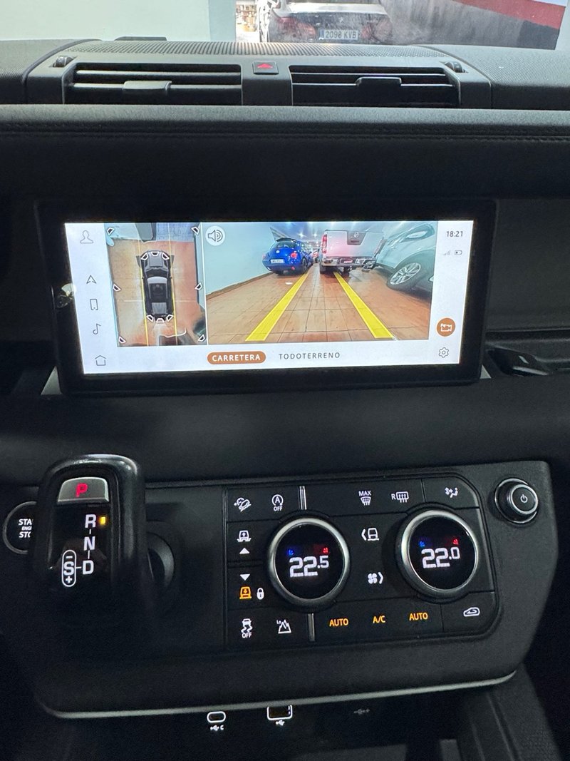 Land Rover Defender 2021, foto 20