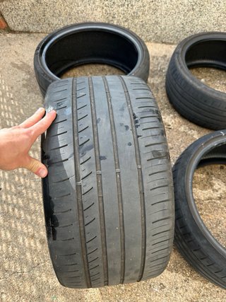 Neumáticos de coche