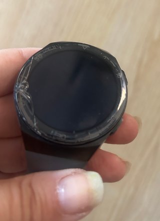 Reloj Huawei Watch GT 2e con varias correas.