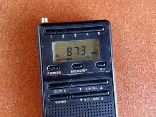 Radio transistor de bolsillo FM/AM SUNSTECH RPDS8