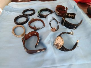 Bracciali in pelle vintage