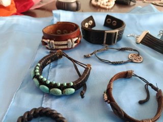 Bracciali in pelle vintage