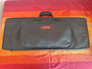 Behringer FCB1010 Controlador MIDI