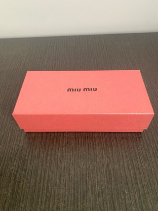 Gafas de sol Miu Miu Negras